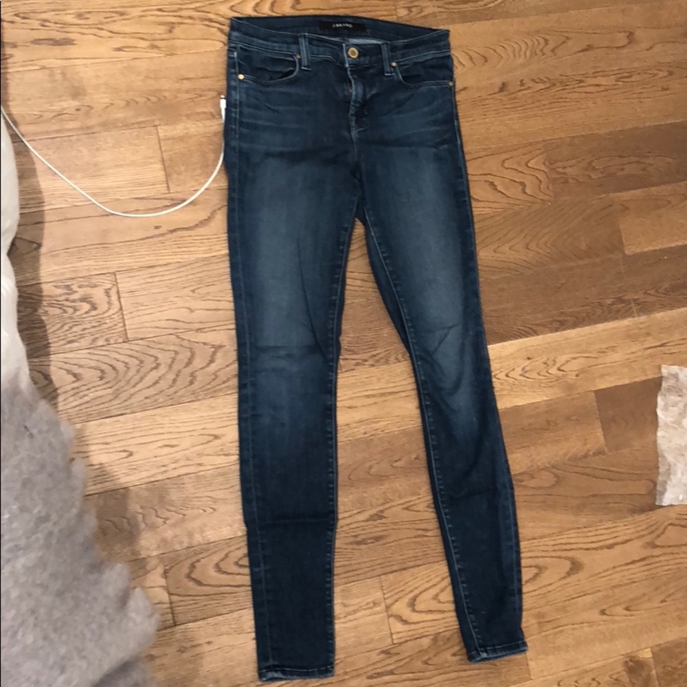 Skinny blue jeans